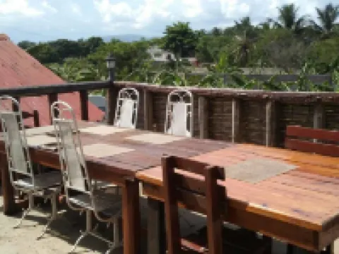 ル クレオール ハイダウェイ ジャクメルのホテル