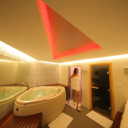 Sunrise Hotel