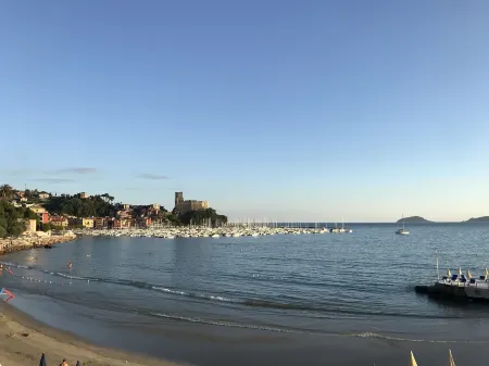 Approdo 36 Отели рядом с достопримечательностью «Le Scalinate - La Spezia»