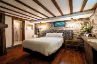 Auberge Nuits de St-Georges Hotels in Bromont
