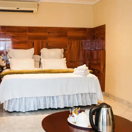 Glen Lodge & Tours