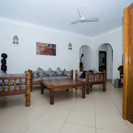 Diani Pearl