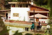 Villa Bayu Lembang Hotel dekat Kebun Strawberry