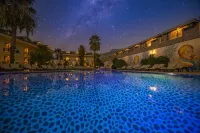 HAN Deluxe Hotel - Beach