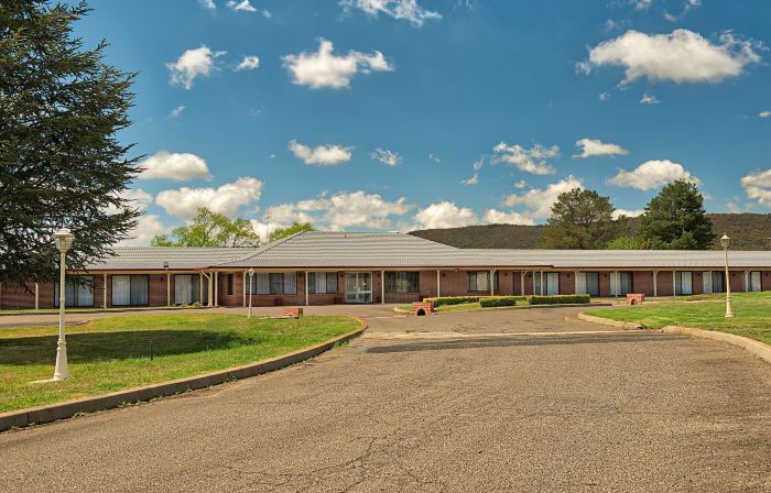 Bushman's Motor Inn