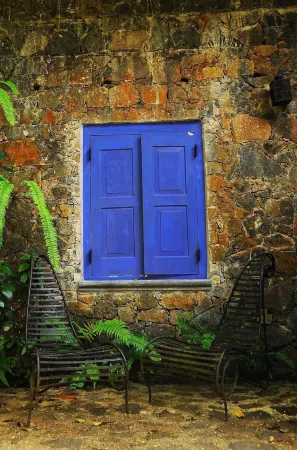 Boulder Garden Отели рядом с достопримечательностью «Sivali Central College Playground»
