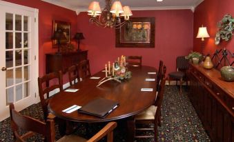Hillwinds Inn - Blowing Rock