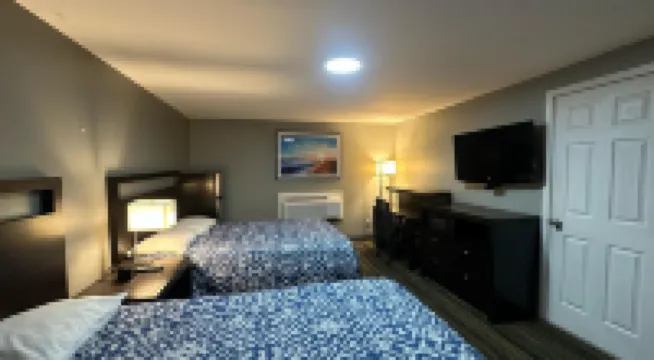 Catalina Airport Motel