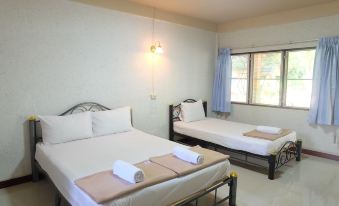 Baan Suan Chan Resort