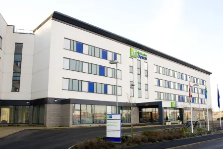 Holiday Inn Express Rotherham North, an IHG Hotel Отели в г. Суинтон