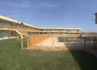 Days Inn by Wyndham Salem, Illinois فنادق في سالم