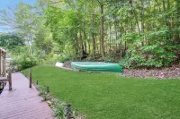 Waterfront,  Boathouse, Covered Porch Kayak
