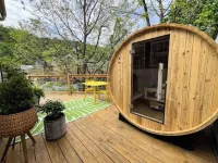 The Downtown Flat at Creekside