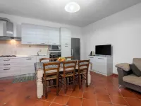 Borgo House in Florentine Hills with Pool Hotels in Fucecchio