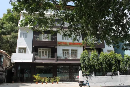 Hotel Shompen Отели рядом с достопримечательностью «Science Centre»