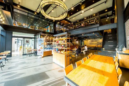 Shine Hotel Отели в г. Сунчхон