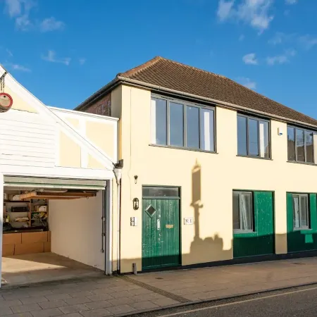No1 Dove Street
