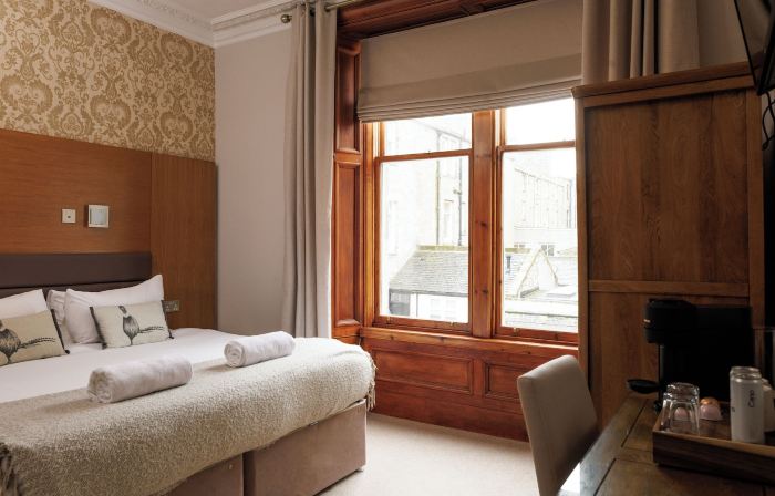 Cleveden House by the Dunvegan