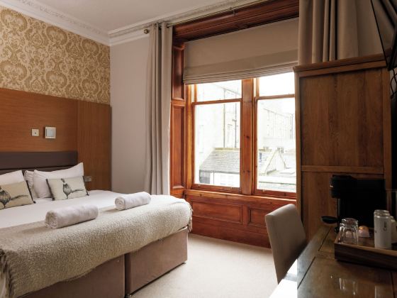 Cleveden House by the Dunvegan