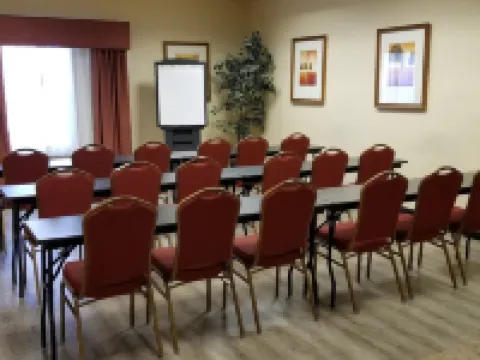 City Express by Marriott Tempe Hotels in Tempe