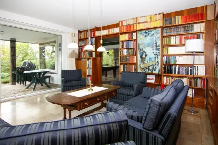 Ferienhaus am Wung, Husum Отели рядом с достопримечательностью «Парк Хузумер Шлос»