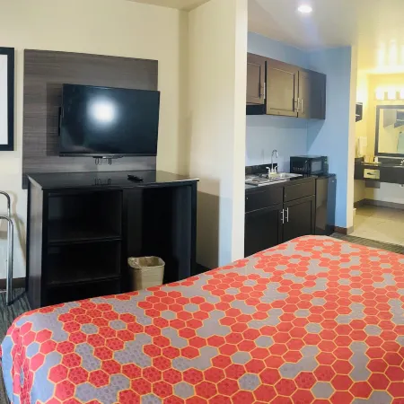 Garden Inn and Suites