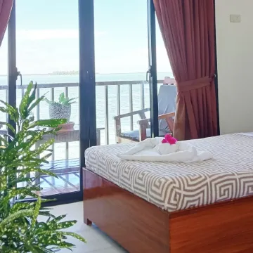 Nalusuan Island Resort and Marine Sanctuary