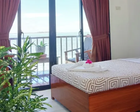 Nalusuan Island Resort and Marine Sanctuary Hotels in Cordova