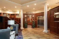 Bicycle Street Inn and Suites