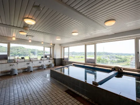 Hotel Kokomo Отели рядом с достопримечательностью «Shimantogawayacho Natural Park»