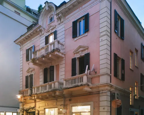 Maison Fleurie Hoteles en Pescara