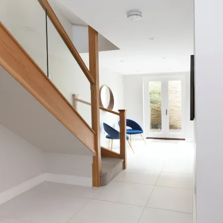 Fabulous Central Windsor Town House with Parking