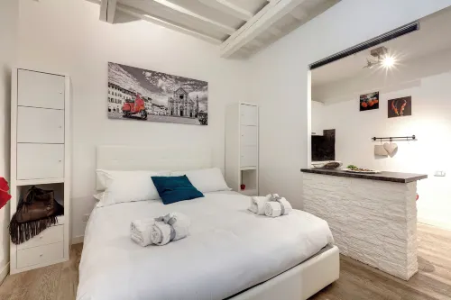 Mamo Florence - Cristofano Studio - Condos
