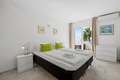 Sunny Flat with Pool in Riviera del Sol by Costarentals - Ref 96