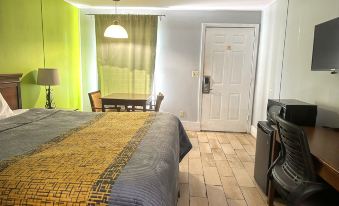 OYO Hickory House Inn