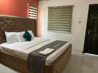Aotel Hotels & Suite - Ipaja 이그보 엘레린 래스트 버스 스톱 주변 호텔