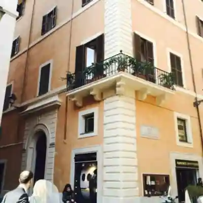 In Rome at Spanish Steps Classy Apartment with Modern Design in an Historic Palazzo Hotel Exterior