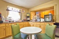 Super 8 by Wyndham Christiansburg - 朝食