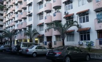 Rose Condo@ Cocobay Beach Resort