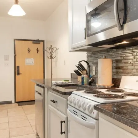 7 Guests 2Br 2BA Pool Hot Tub & Game Room at Cbl