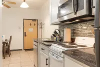 7 Guests 2Br 2BA Pool Hot Tub & Game Room at Cbl