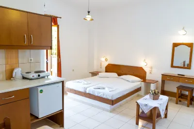 Ideal Hotel Các khách sạn ở Vathianos Kampos