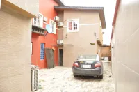 Inglesias Suites Hotels in Mushin
