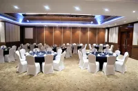 Golden Tulip Headington Hotels in Bandar Jissah