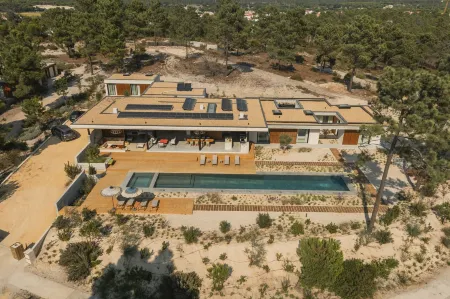 CL M Villa Retreat by Cadenzalux