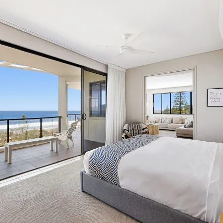 Meridian Alex Beach Apartments