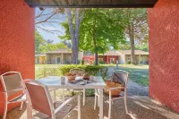 Résidence Odalys le Village Camarguais les Gardians Hotels in Arles