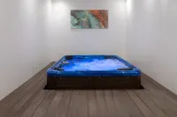 The Gate Hotel and Apartments - spa