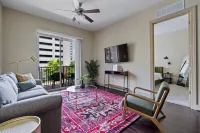 Cozy Getaway with Stylish Comfort - Charming Urban Retreat Hotels in Montgomery