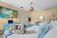 SassySeahorse: Heated Pool+Pickleball+Mini Golf+Theater+King Beds
